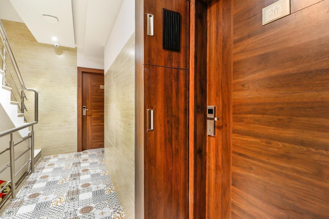 Oyo 70475 Hotel Sea Breeze Mumbai Ngoại thất bức ảnh