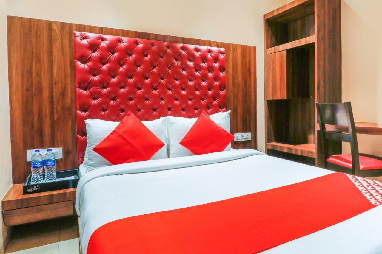 Oyo 70475 Hotel Sea Breeze Mumbai Ngoại thất bức ảnh