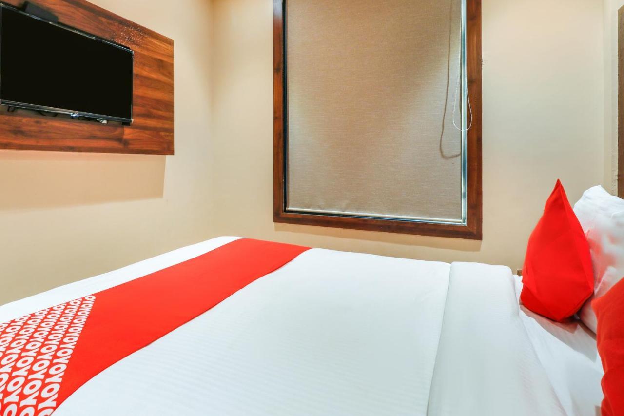 Oyo 70475 Hotel Sea Breeze Mumbai Ngoại thất bức ảnh