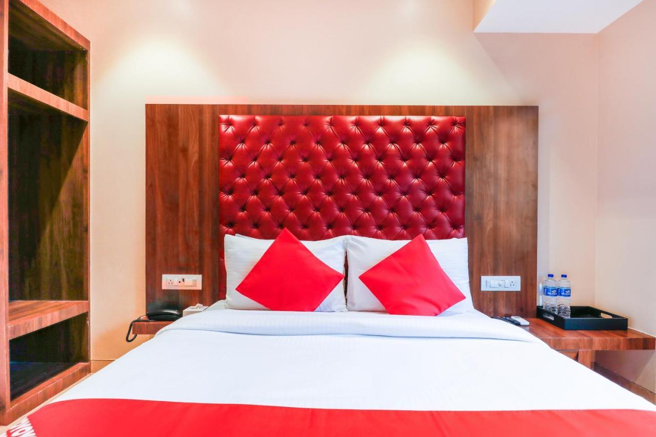 Oyo 70475 Hotel Sea Breeze Mumbai Ngoại thất bức ảnh