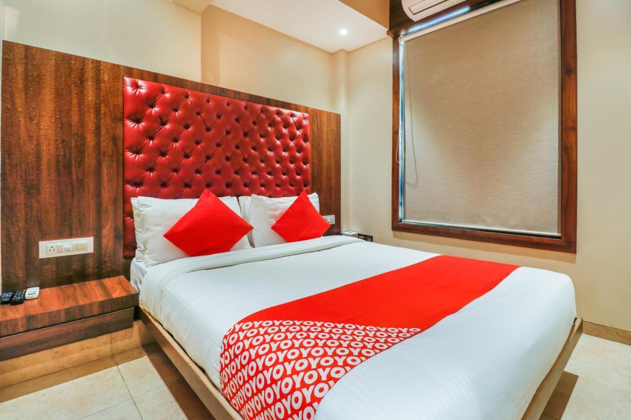 Oyo 70475 Hotel Sea Breeze Mumbai Ngoại thất bức ảnh